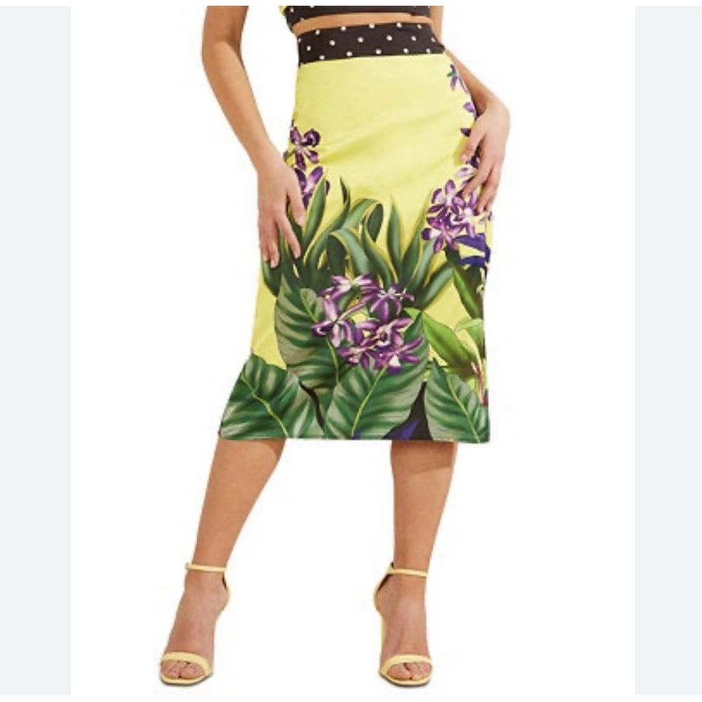 GUESS SKIRT - Picture 2 of 4